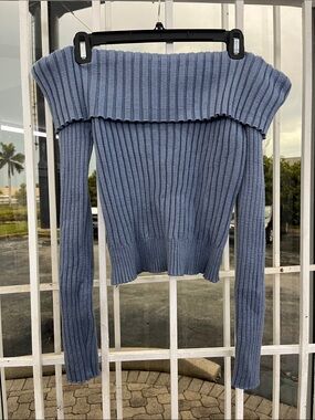 Ribbed Off-Shoulder Sweater - Blue